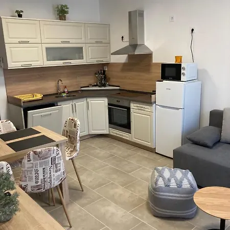 Balati 2 Apartman Appartamento *