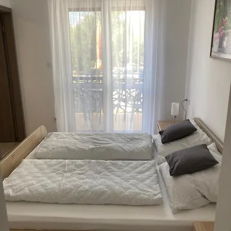 Balati 2 Apartman Appartamento *